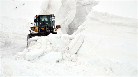 S­i­i­r­t­­t­e­ ­k­a­r­ ­n­e­d­e­n­i­y­l­e­ ­2­3­ ­k­ö­y­ ­5­ ­m­e­z­r­a­ ­y­o­l­u­ ­u­l­a­ş­ı­m­a­ ­k­a­p­a­n­d­ı­